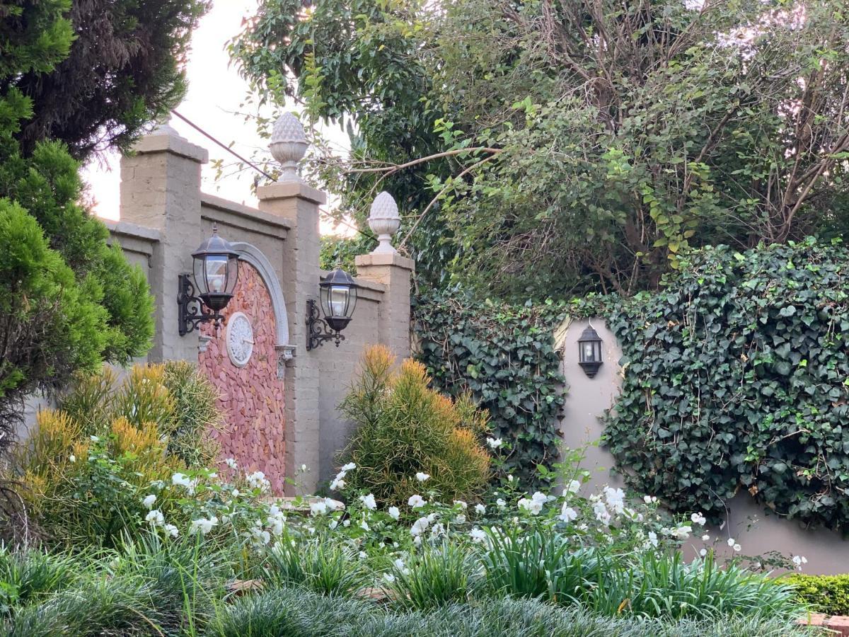 Villa Lugano Guesthouse Joanesburgo Exterior foto